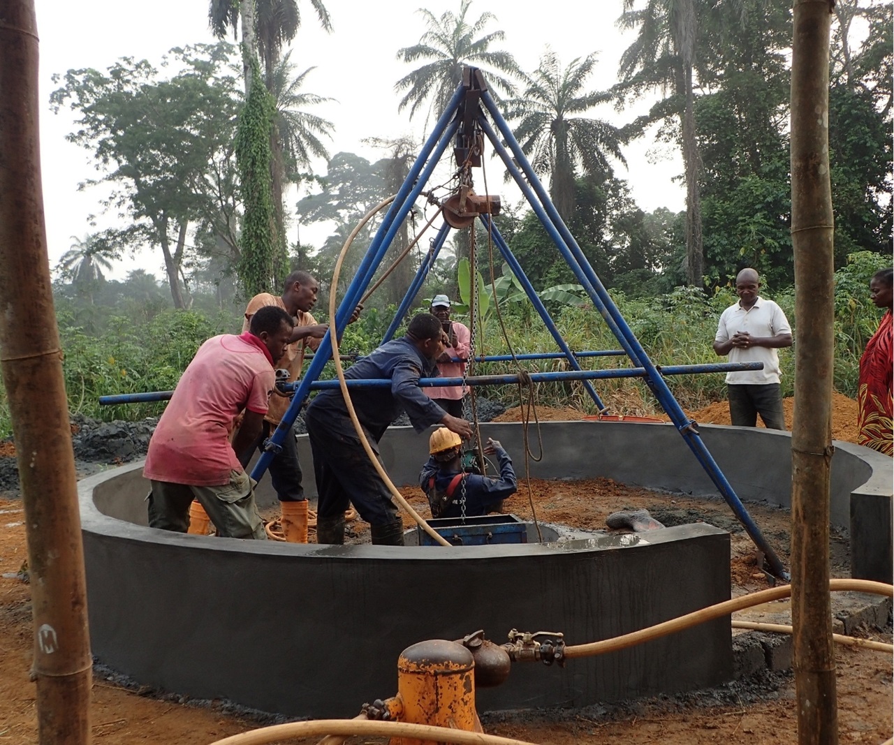 Ein Brunnen für Song Ndeppe – WWZ spendet Wasser