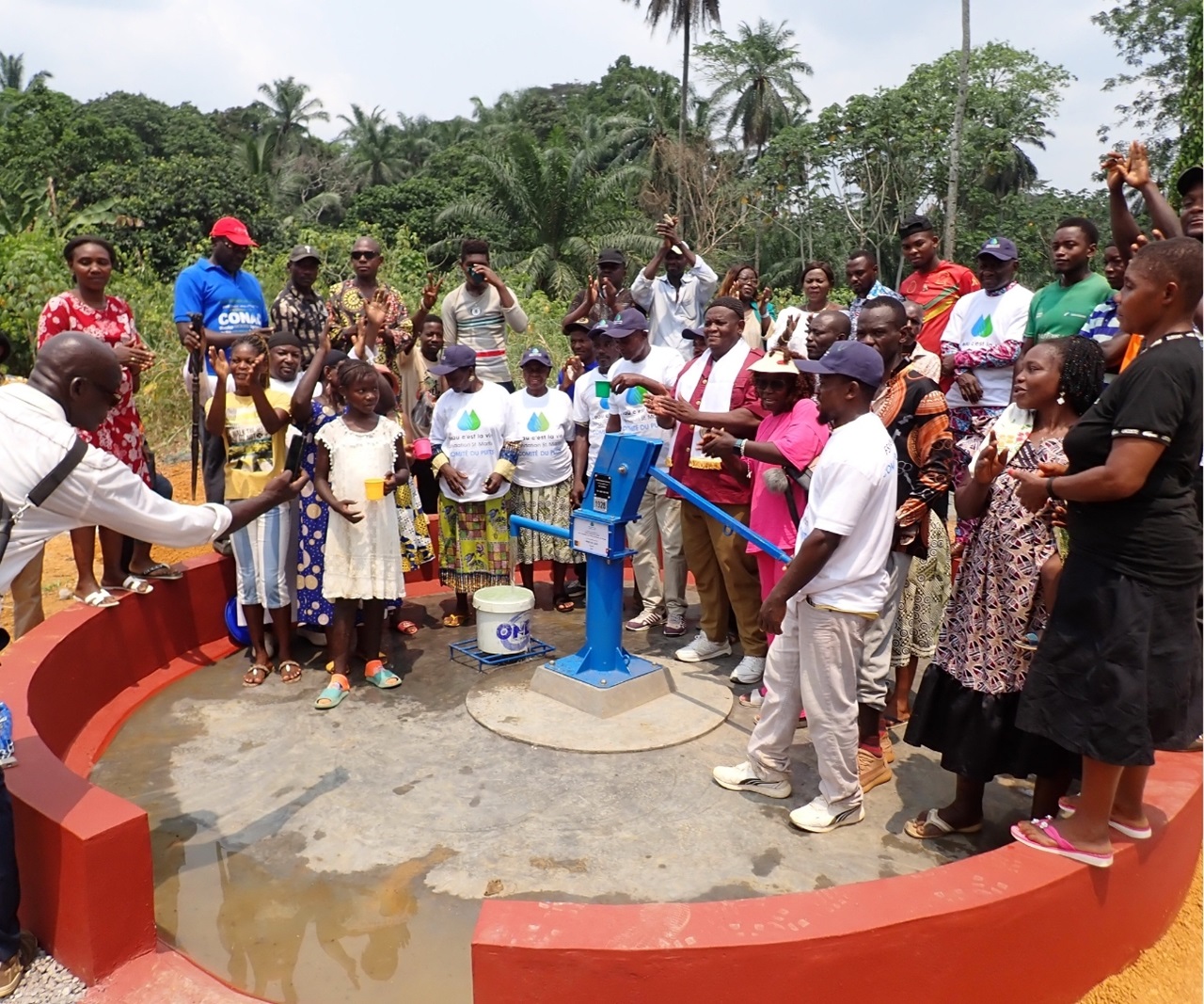 Ein Brunnen für Song Ndeppe – WWZ spendet Wasser